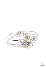 Load image into Gallery viewer, Chic Corsage - White bracelet C017