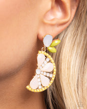 Load image into Gallery viewer, Slice of Summer - Yellow earring E004