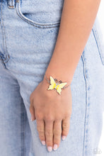 Load image into Gallery viewer, Aerial Adornment - Yellow bracelet D004