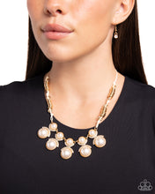 Load image into Gallery viewer, Coil Charisma - Gold necklace E011