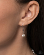 Load image into Gallery viewer, Cabo Coast - White necklace D055