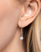 Load image into Gallery viewer, Discreet Dazzle - Green necklace BOX 9