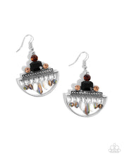 Load image into Gallery viewer, Metropolitan Majesty - Black earring D004
