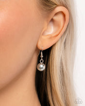 Load image into Gallery viewer, Maiden Mermaid - Silver necklace C027