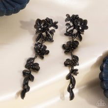 Load image into Gallery viewer, Generous Garden - Brass earring E015