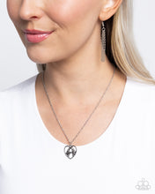 Load image into Gallery viewer, Brilliant Birds - Silver necklace E022
