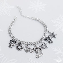 Load image into Gallery viewer, Christmas Classics - Silver bracelet C022A