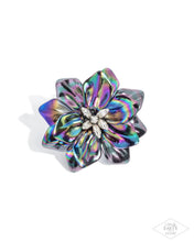 Load image into Gallery viewer, Platonic Petals - Black ring G024