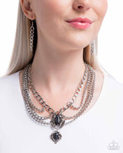 Load image into Gallery viewer, Laurel Layover - Black necklace A073