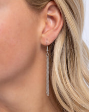 Load image into Gallery viewer, Chained Complication - Silver necklace D022