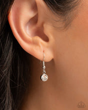 Load image into Gallery viewer, $16 SET: Floral Feature - Blue necklace + bracelet A021