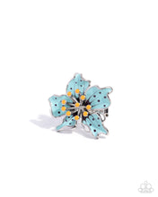 Load image into Gallery viewer, Fast Florals - Blue ring B071