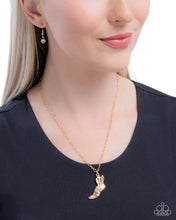 Load image into Gallery viewer, Dazzling-Yard Dash - Gold necklace E004