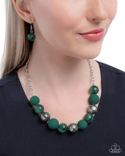 Load image into Gallery viewer, Bewitching Texture - Green necklace C009