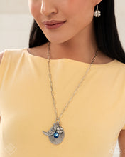 Load image into Gallery viewer, Stirring Season - Blue necklace April FF A070