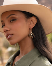 Load image into Gallery viewer, Soaring Stones - White earring D064