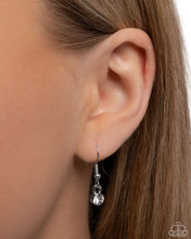 Load image into Gallery viewer, Graceful Glory - White necklace E020