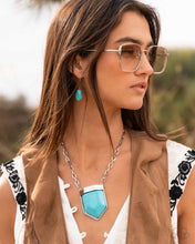 Load image into Gallery viewer, Pendant Passage - Blue necklace EMP 2025 Exclusive BOX 1