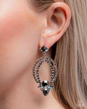 Load image into Gallery viewer, Karma Knockout - Silver post earring E043