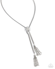 Load image into Gallery viewer, Snowflake Season - White necklace 1792