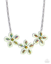 Load image into Gallery viewer, Prismatic Prestige - Green necklace E069