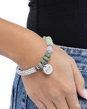 Load image into Gallery viewer, Handcrafted Hope - Green bracelet E041