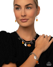 Load image into Gallery viewer, Haunting Hallmark - Multi SET (necklace + bracelet) UP