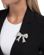 Load image into Gallery viewer, Bow Bravado - White Brooch B008