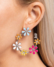 Load image into Gallery viewer, Wreathed welcome - Multi post earring B016