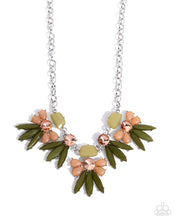 Load image into Gallery viewer, Folklore Flair - Green Necklace G033