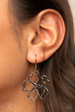Load image into Gallery viewer, Daisy Double - Gunmetal (Small) earring E043