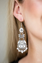 Load image into Gallery viewer, Tropic Tribe - White earring 976
