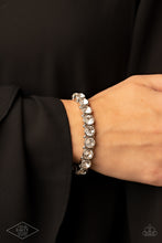 Load image into Gallery viewer, Sugar-Coated Sparkle - White bracelet A040/2135