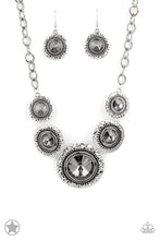 Load image into Gallery viewer, Global Glamour - silver necklace 526