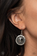 Load image into Gallery viewer, Global Glamour - silver necklace 526