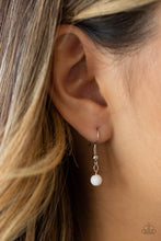 Load image into Gallery viewer, Travelling Trendsetter - White necklace 894
