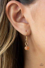 Load image into Gallery viewer, Downstage Dazzle - Gold necklace 927