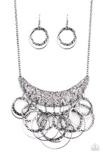 Load image into Gallery viewer, Metro Eclipse - black necklace 785