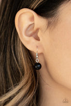 Load image into Gallery viewer, Very Vintage - Black necklace 1677