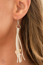 Load image into Gallery viewer, Macrame Majesty - white necklace 1604