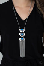 Load image into Gallery viewer, Gallery Expo - Blue necklace 1560
