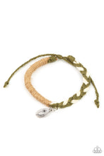 Load image into Gallery viewer, Perpetually Peaceful - Green bracelet B071