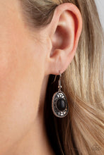 Load image into Gallery viewer, Albuquerque Artisan - Black Necklace D074