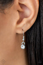 Load image into Gallery viewer, Under the Northern Lights - White necklace D071