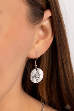 Load image into Gallery viewer, Gilded Guide - Silver necklace E010