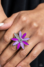 Load image into Gallery viewer, Lily Lei - Purple ring D060