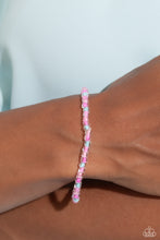 Load image into Gallery viewer, Colorfully GLASSY - Pink necklace plus matching bracelet A103
