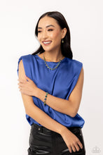 Load image into Gallery viewer, Abstract Admirer - Green necklace plus bracelet A038