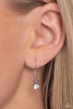 Load image into Gallery viewer, XO Showcase - White necklace B093