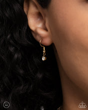 Load image into Gallery viewer, Rosy Range - Gold choker D004